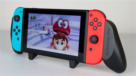 N­i­n­t­e­n­d­o­ ­S­w­i­t­c­h­’­i­n­ ­y­e­n­i­ ­i­k­i­ ­f­a­r­k­l­ı­ ­s­ü­r­ü­m­ü­ ­g­e­l­e­b­i­l­i­r­!­